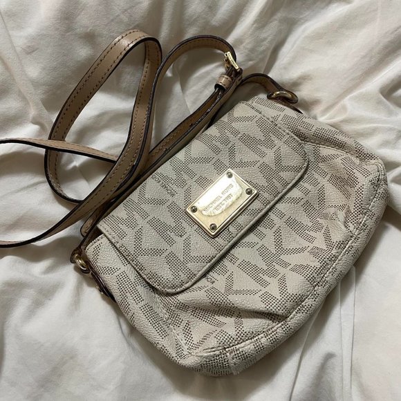 Michael Kors Small Crossbody Bag - Picture 1 of 7
